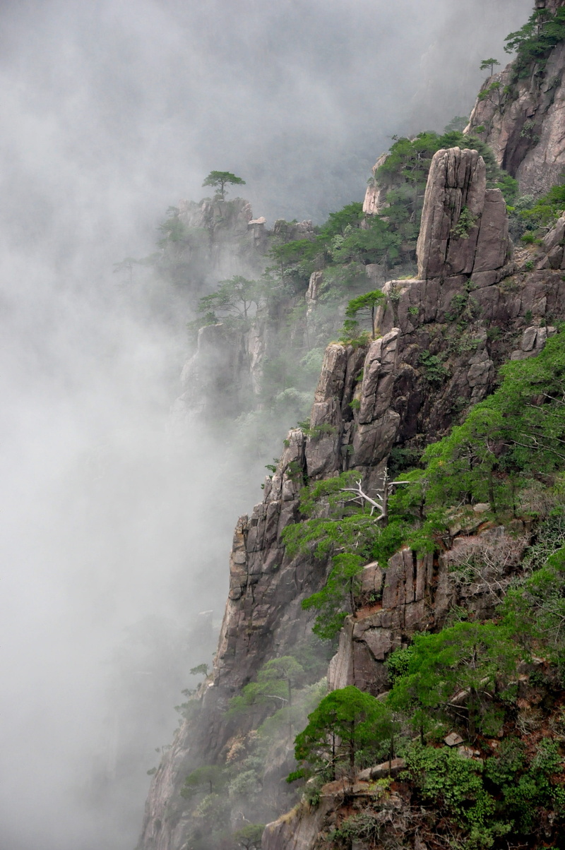 rock formation, cloud, the scenery, black and white, tranquil scene, fog, mountain, natural, rock - object, huangshan, geology, artistic conception, china