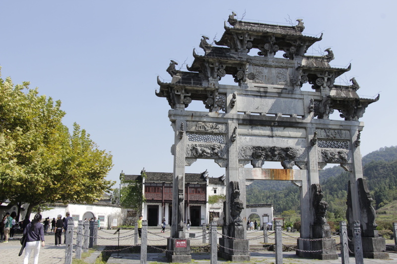 2K, Anhui, religion, group of people, tourism, outdoors, architectural column, Xidi, unesco, travel, tree, plant, facade, huizhou, building exterior, XiAn
