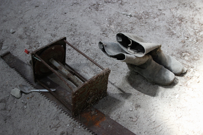 bad condition, transportation, metal, land, damaged, clogs, decline, concrete, run-down, handsaw, footwear, abandoned, soil, slate, deterioration, still life