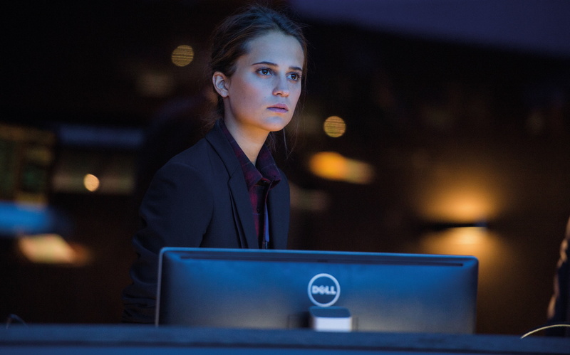 looking, Hollywood Movies, hollywood, vikander, dark, 4K, jason, young adult, 2016, headshot, night, portrait, illuminated, adult, technology, watching