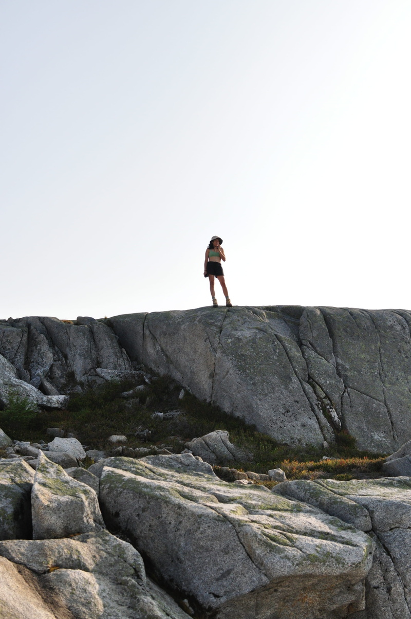rock, blue, females, activity, freedom, tall, travel, backpack, woman, chinese Ethnicity, one Person, summer, stand, elegant, 2K, men, lifestyles, endurance