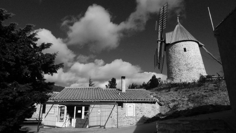 smoke stack, pollution, mill, cloud - sky, house, cathar country, place of worship, environment, air pollution, smoke - physical structure, no people, sky