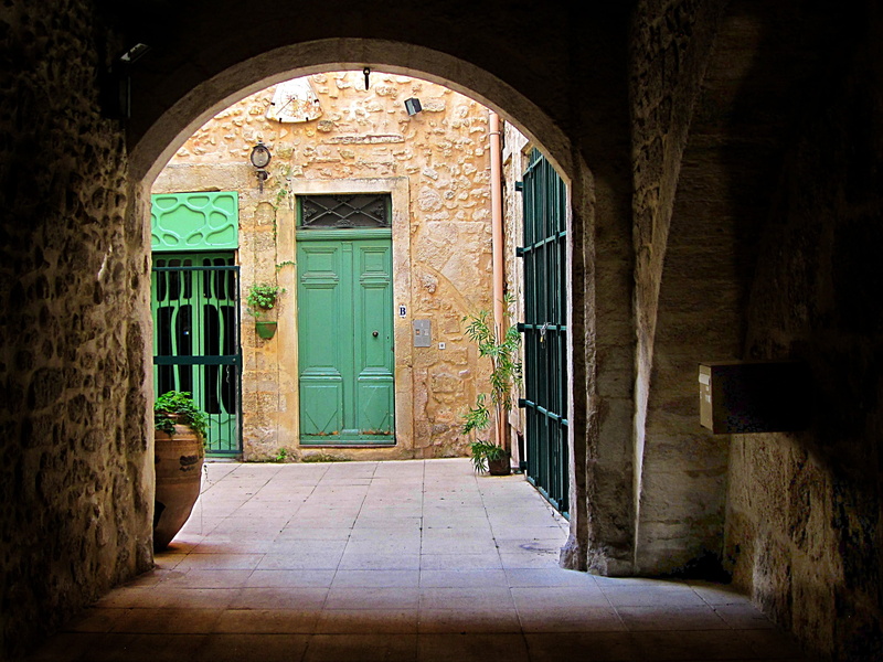 Door, no people, building exterior, the past, entrance, nature, building, 2K, day, arch, Languedoc, residential district, outdoors, Beziers, house, doorway