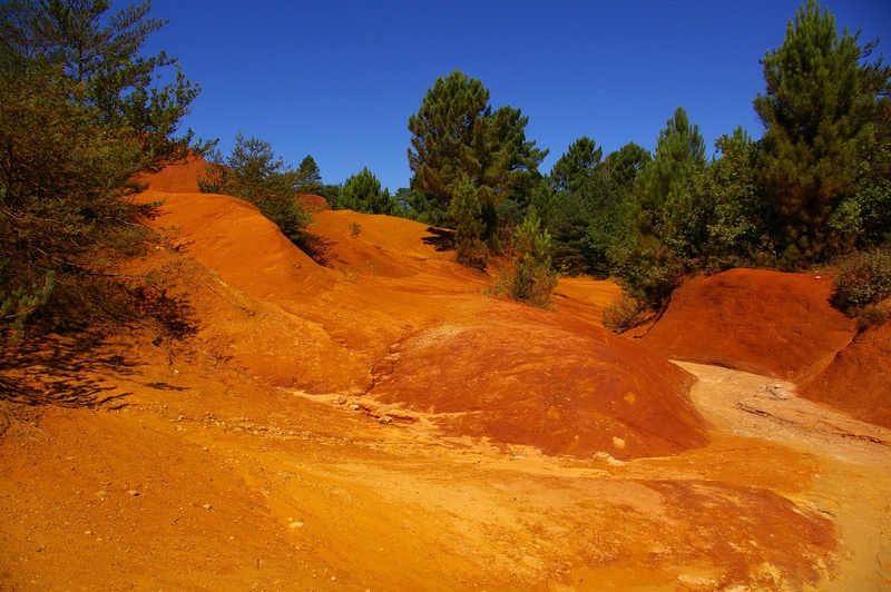 no people, plant, rustrel, wild, environment, beauty in nature, ochre, lubéron, physical geography, non-urban scene, the alpine foothills, nature, eroded