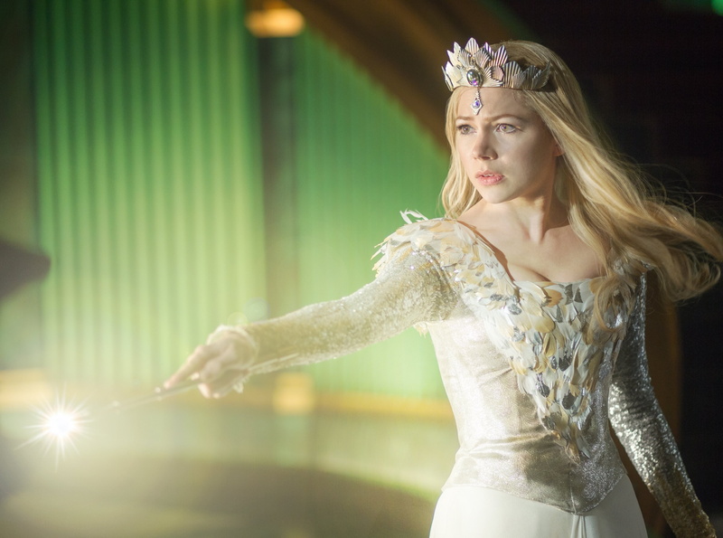 beautiful woman, Oz the Great and Powerful, adult, fashion, Film, Fantasy, Adventure, sleeved, royalty, white, Movies, beauty, waist up, s, dress, Glinda