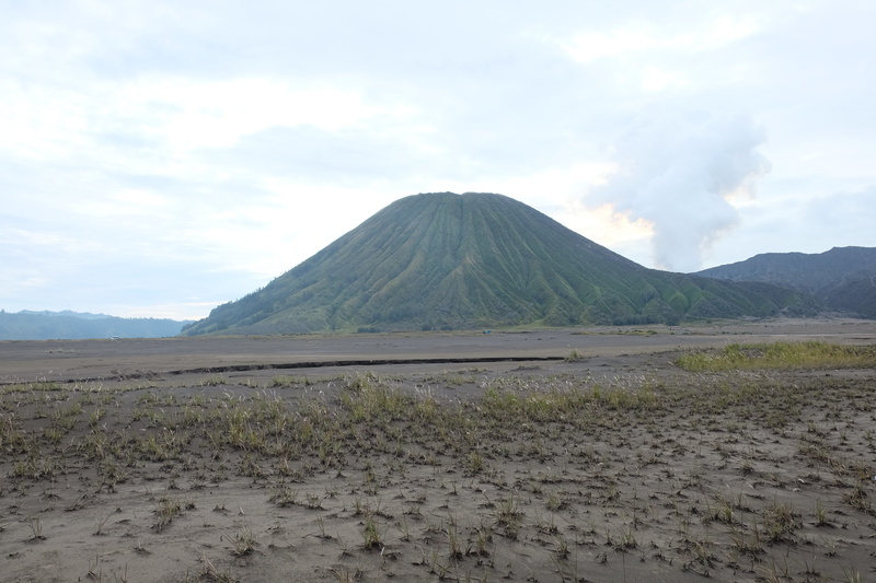 day, volcanic crater, nature, land, indonesia, idyllic, geology, non-urban scene, mountain peak, landscape, 4K, bromo, tranquility, outdoors, environment