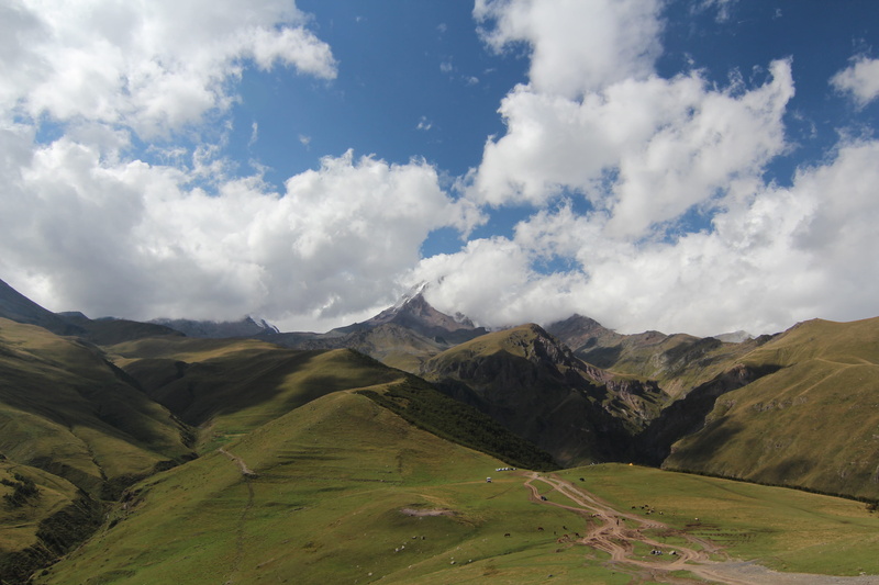 lake, landscape, ridge, mountain pass, loch, alps, plant, meadow, 2K, cloud, idyllic, day, hill, cloud - sky, valley, land, plateau, fell, grassland, outdoors