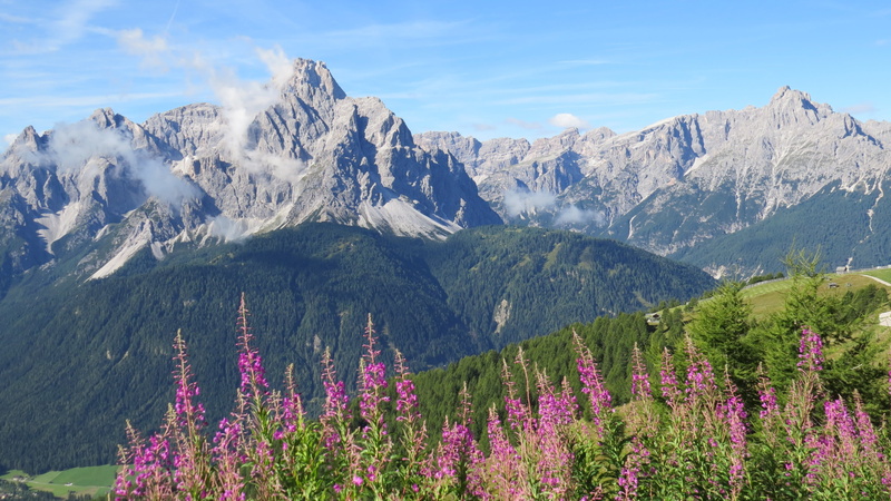 alpine, purple, mountain hiking, 4K, non-urban scene, sexten dolomites, beauty in nature, mountain peak, mountain range, day, landscape, idyllic, tranquil scene