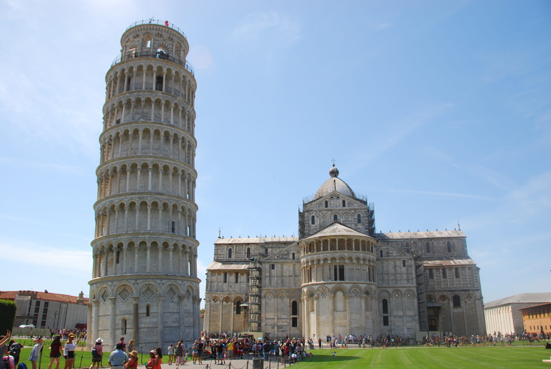 tourism, culture, real people, built structure, architecture, italy, city, monument, architectural column, large group of people, pisa, tower of pisa, tuscany
