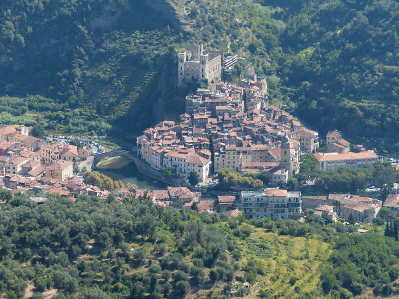 village, nerviabruecke, ponte vecchio, outdoors, dolceacqua, town, city, building exterior, liguria, river, claude monet, italian municipality, castle