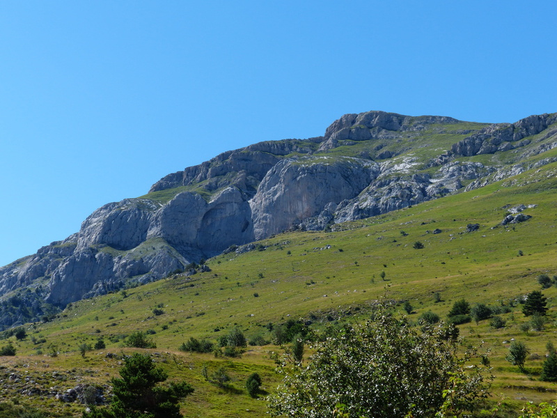 mountains, climbing area, alpine, mountain range, beauty in nature, gta, nature, ligurian alps, rocca dei campinili, land, formation, grass, clear sky