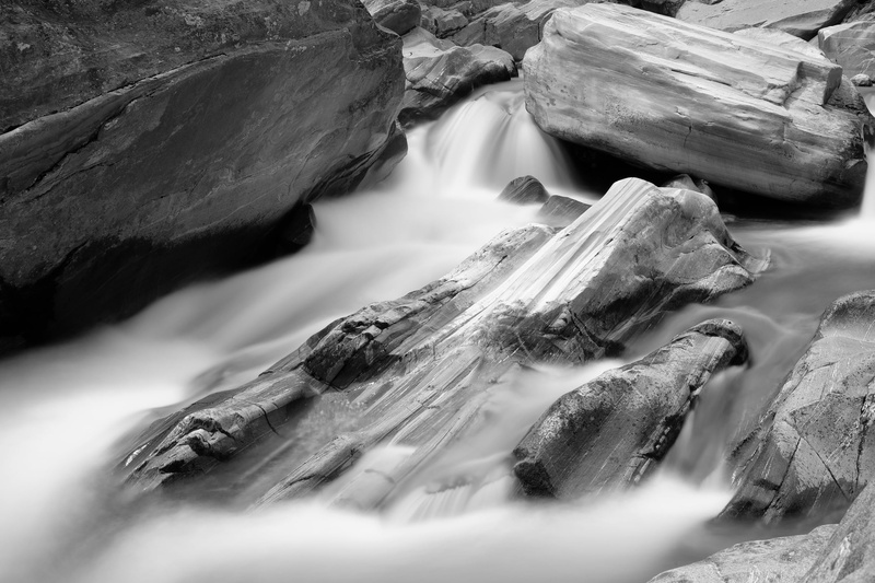 svizzera, gray scale, canton ticino, Onsernone, mosogno, mountain, gray, 1080P, stream, photo, scale, val, mountain stream