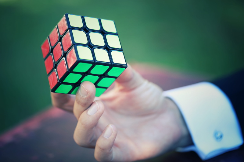 hand, close-up, leisure activity, 5K, body part, shape, holding, green color, indoors, unrecognizable person, real people, cube shape, focus on foreground