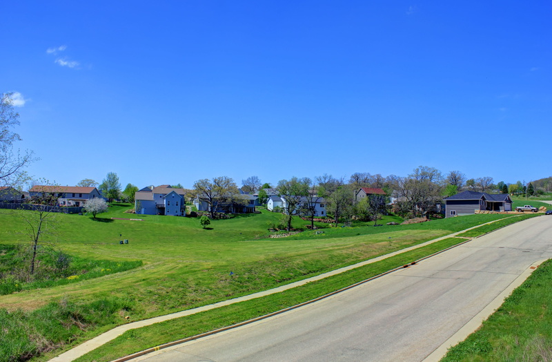 grass, plant, houses, 2K, architecture, military, street, environment, trail, no people, sky, rural Scene, scenics, built structure, tree, city, ridge