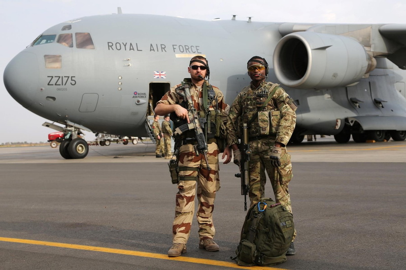 aircraft, soldier, 720P, Boeing C-17 Globemaster III, military aircraft