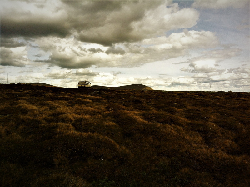 2K, nature, non-urban scene, environment, no people, day, bus, tranquil scene, vw, sky, scenics - nature, jotunheimen, horizon, grass, vw t3, horizon over land