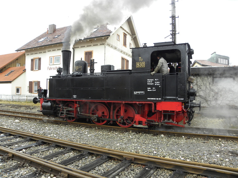 no people, t3 930, public transportation, building exterior, rail transportation, locomotive, smoke - physical structure, transportation, steam train, train - vehicle