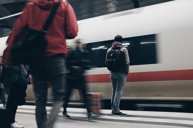 real people, men, city Life, motion, adult, outdoors, railroad station, rush Hour, mode of Transport, wait, railroad Track, people Traveling, urban Scene