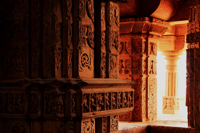 building, lights, built structure, architecture, ancient civilization, craft, colonnade, the past, belief, day, no people, carving, ornate, carving - craft product