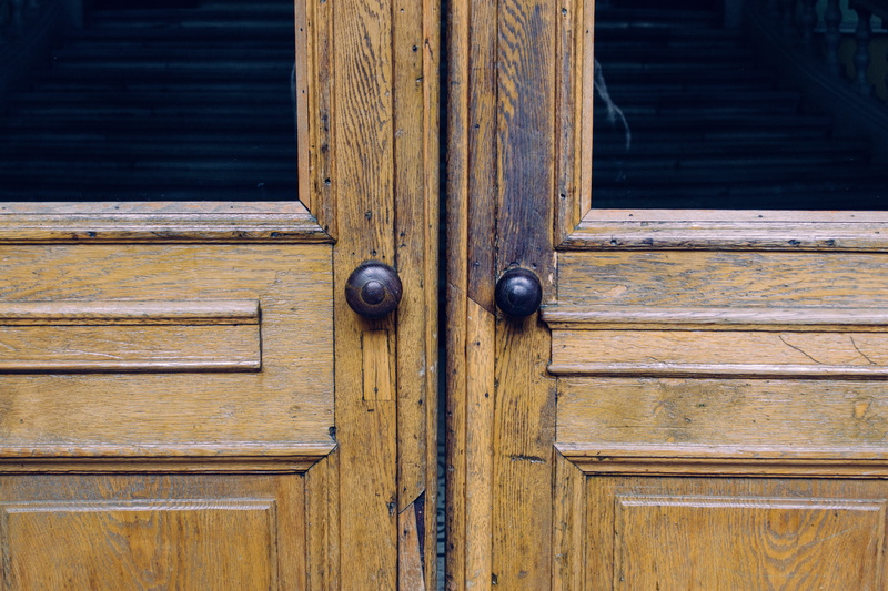 wood - material, rustic, safety, wooden, brown, knob, no people, protection, door, latch, glass panels, broken, pattern, 4K, carpentry, day, architecture