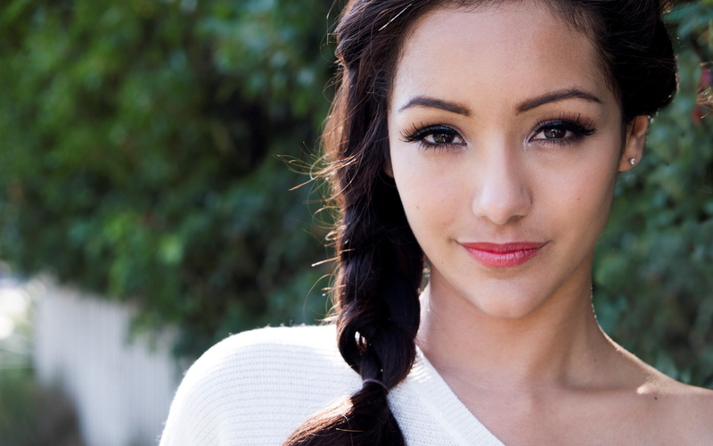 model, one person, looking at camera, day, young women, headshot, human face, adult, leisure activity, Melanie Iglesias, hairstyle, face, women, close-up