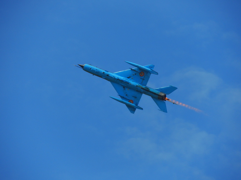 wings, cloud - sky, motion, on the move, speed, airplane, 4K, air vehicle, mode of transportation, day, hunting, no people, blue, plane, speed of sound