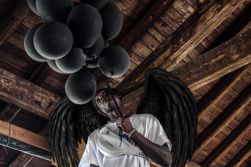 wearing, man, women, females, bestmusicshot, outfit, moda, business, adult, holding, sport, lifestyles, balloon, portrait, balloons, caucasian Ethnicity