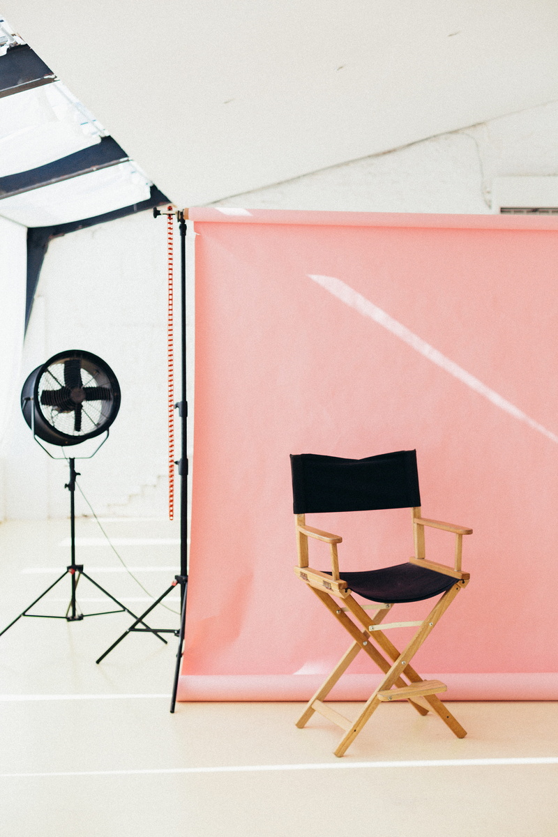 contemporary, design, 5K, room, furniture, Director, red, inside, interior design, no people, built structure, modern, architecture, seat, white color