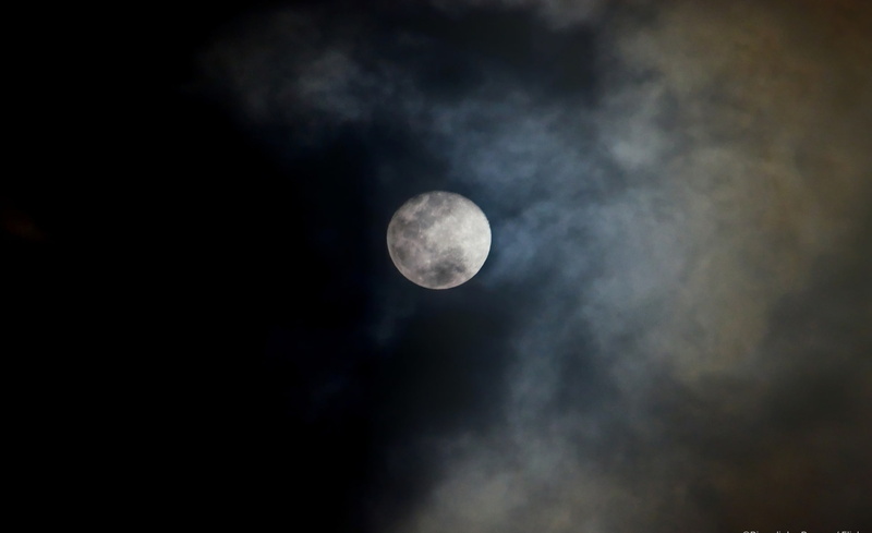 sky, astrology, outdoors, beauty in nature, scenics - nature, moonlight, no people, moon, lua, 1080P, noite, space exploration, night, clouds, space, tranquil scene