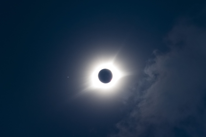 solar system, space, low angle view, solar eclipse, corona, sky, no people, eclipes, bright, circle, cloud, night, clouds, eclipse, eclipsed, nature, scenics - nature