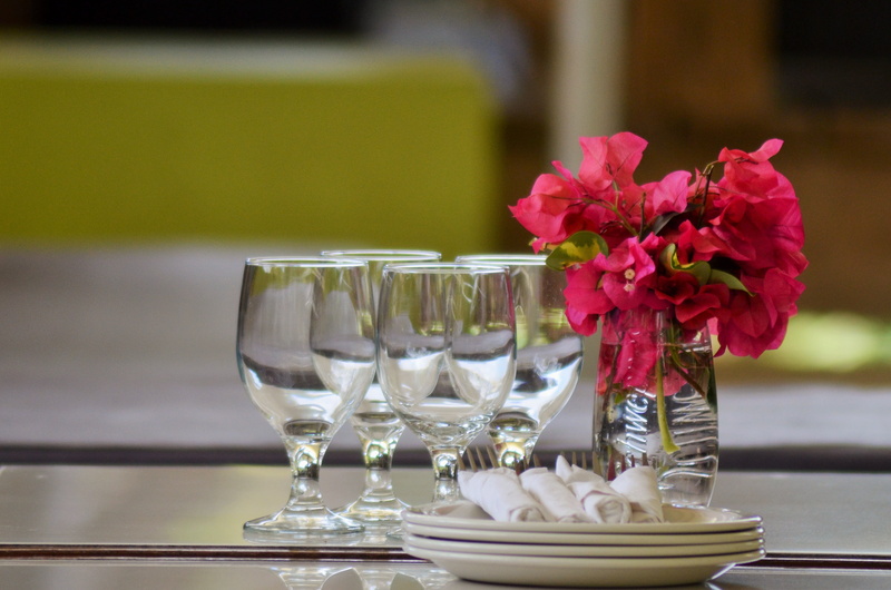 island, glasses, celebration, ocean, wineglass, west indies, no people, cocktails, flowering plant, paradise, terrace, 4K, plates, elegance, travel, place setting