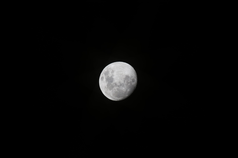 crescent, sky, nature, lunar, backgrounds, minimal, dark, simple, black Color, background, moon, night, grey, moon Surface, sphere, space, full Moon, blue