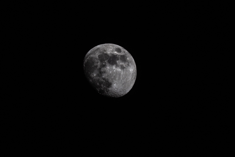 no people, tranquil scene, astronomy Telescope, crescent, moon, moonlight, geometric shape, full Moon, space, night, outdoors, crater, beauty in nature