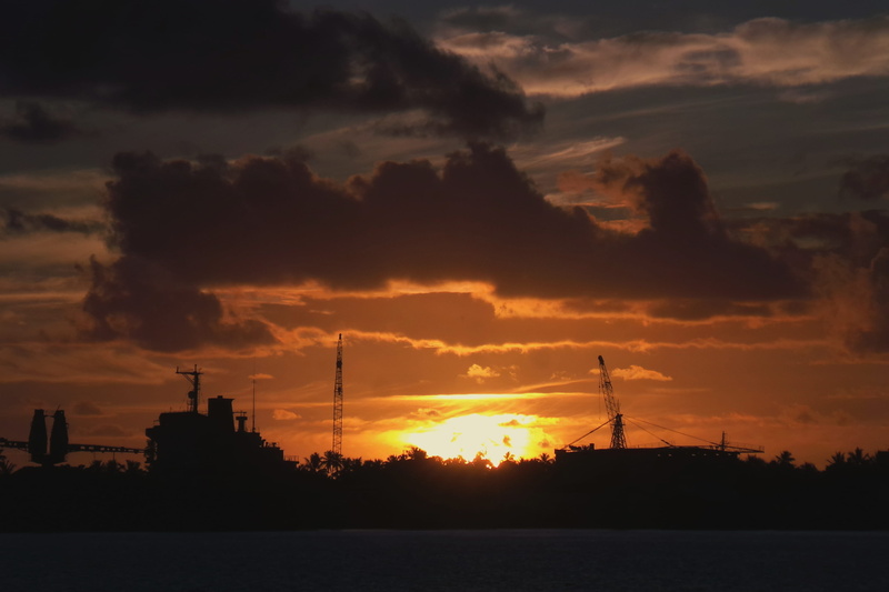 sol nascendo, industry, cores, laranja, nature, built structure, cloud - sky, fuel and power generation, sun, beauty in nature, céu, nascer do sol, brazil