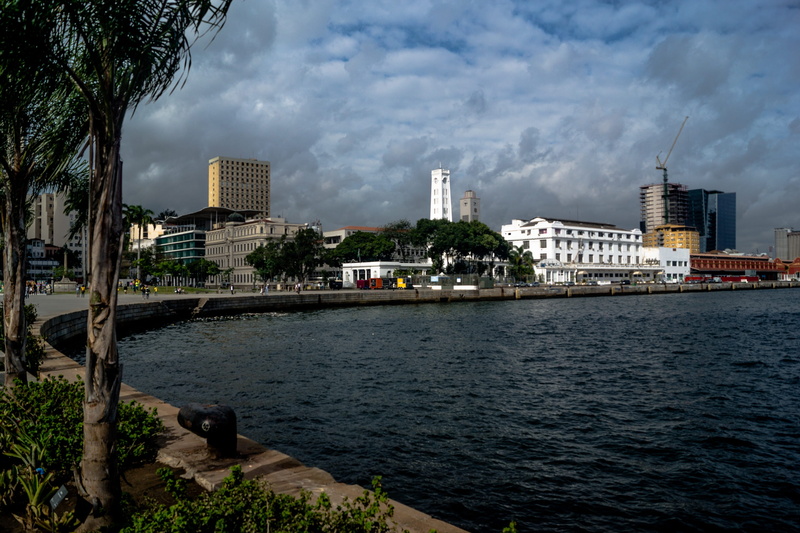 2K, cloudscape, nuvens, outdoors, blue, museu, building, plant, céu, office building exterior, mar, sky clouds, building exterior, waterfront, tree, museu do amanhã