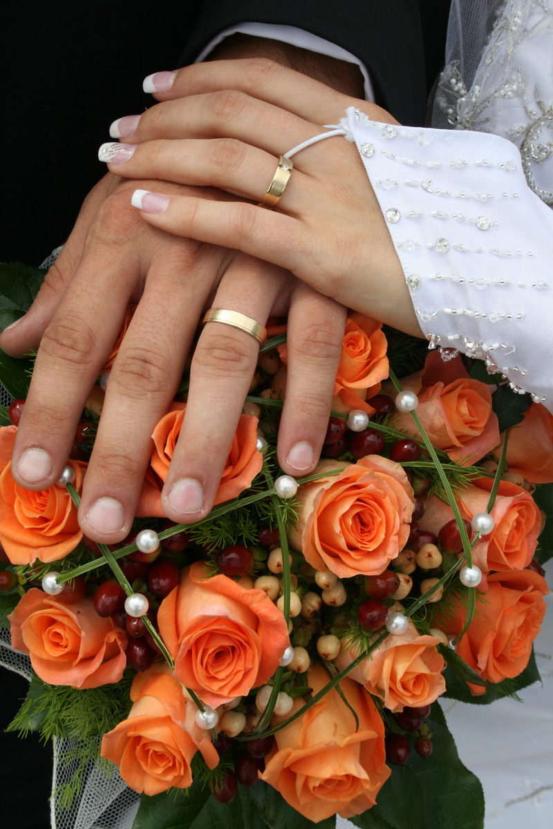 couple - relationship, flowering plant, a couple of, in conjunction with the, rose, hand, wedding ring, bouquet, positive emotion, happiness, flower head