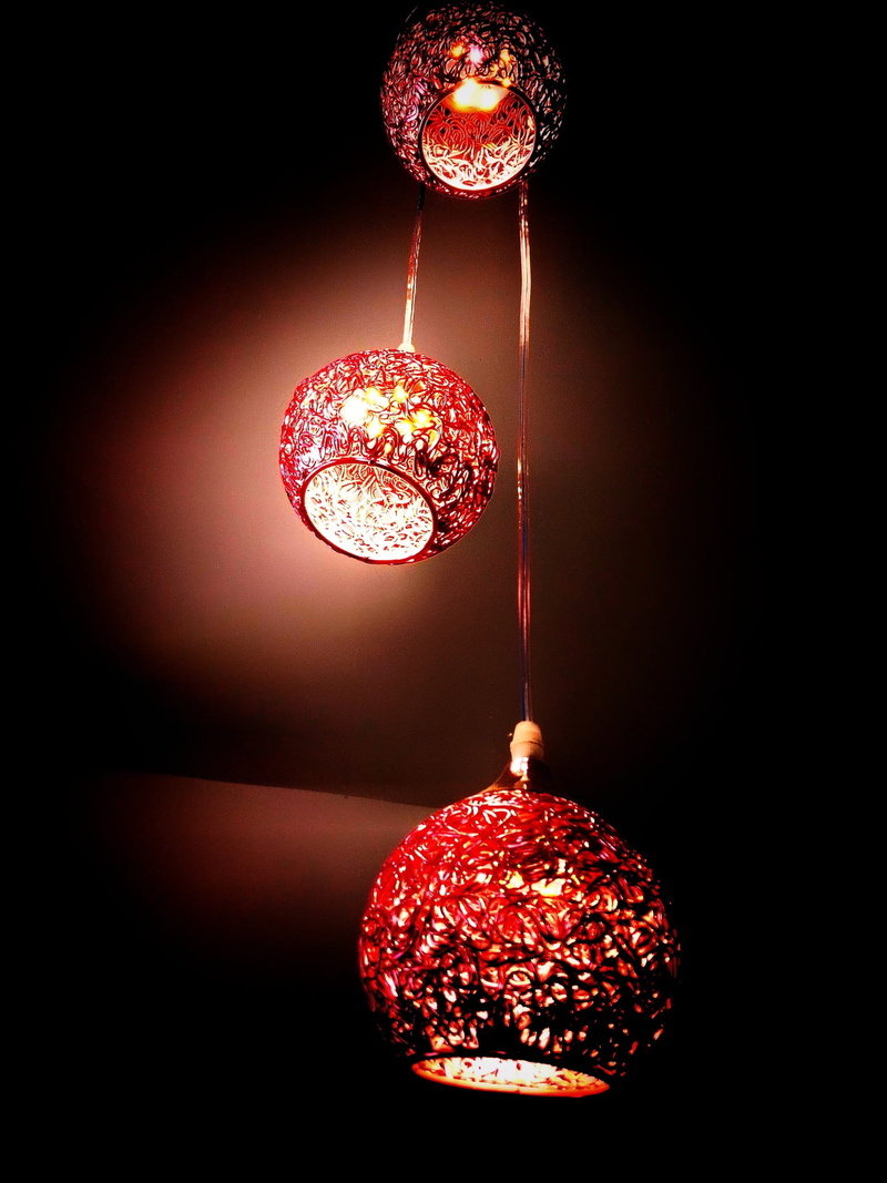 studio shot, electricity, lighting equipment, glisten, close-up, red light, bulb, dark, ball, desktop, hanging, no people, electric lamp, holiday