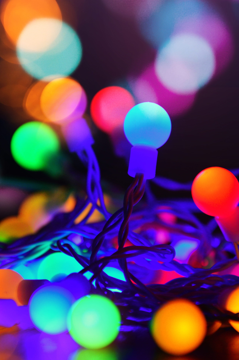 light - natural phenomenon, illuminated, sparkling, selective focus, illustration, glowing, design, night, purple, multi colored, christmas, bulbs, background