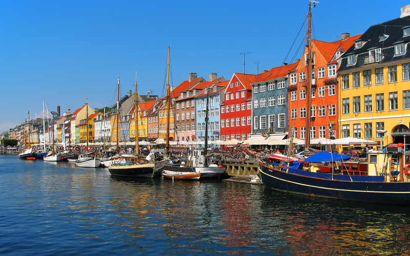 2K, nyhavn, copenhagen, bigstock