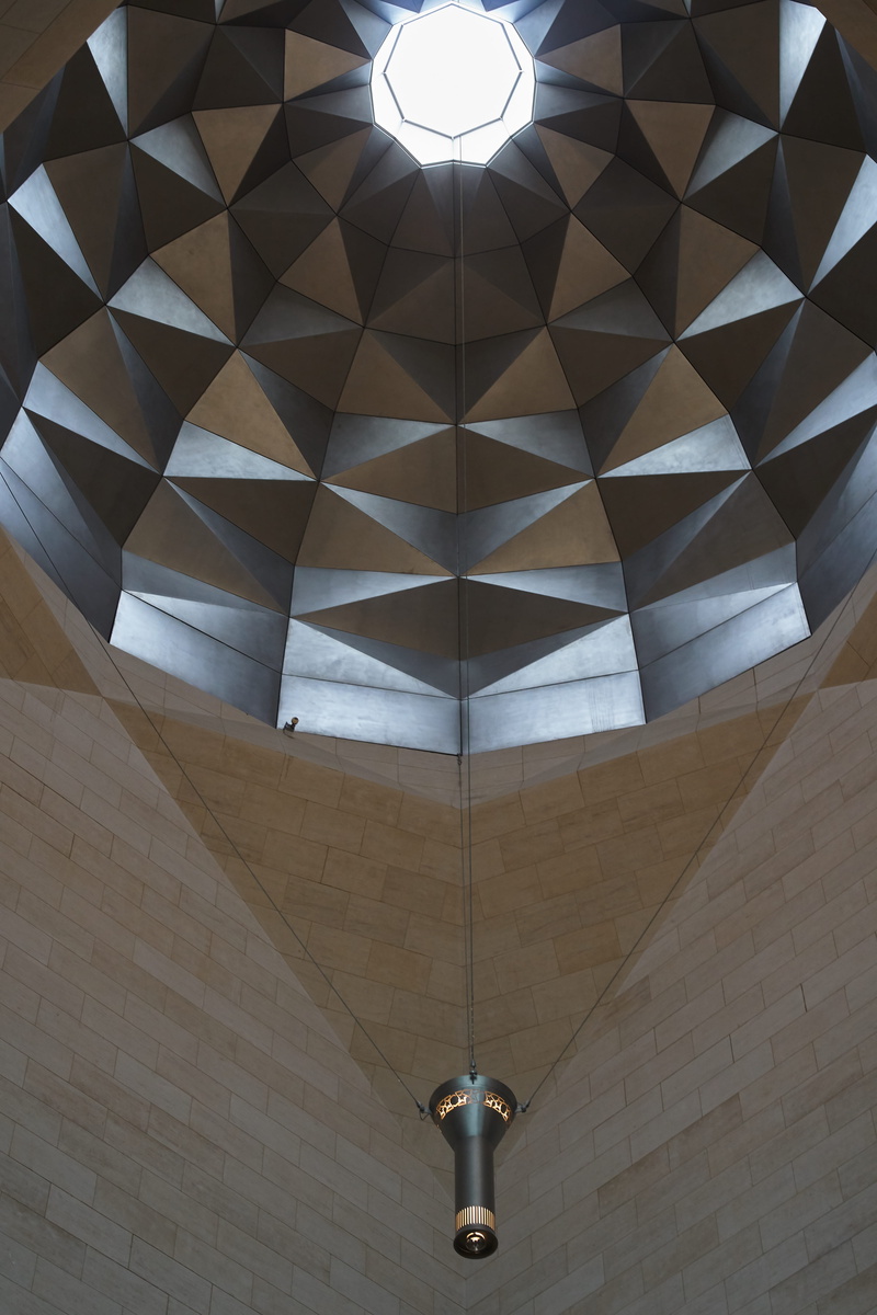 floor, light fixture, electric light, lighting equipment, illuminated, wall - building feature, architectural column, architectural feature, crystal, indoors
