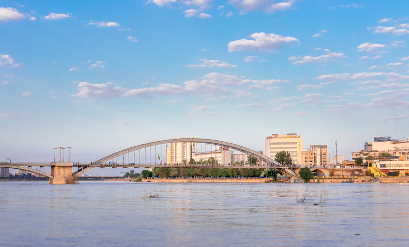 building exterior, bridge - man made structure, cloud - sky, travel destinations, 5K, office building, built structure, urban, river, bridge, gray, city
