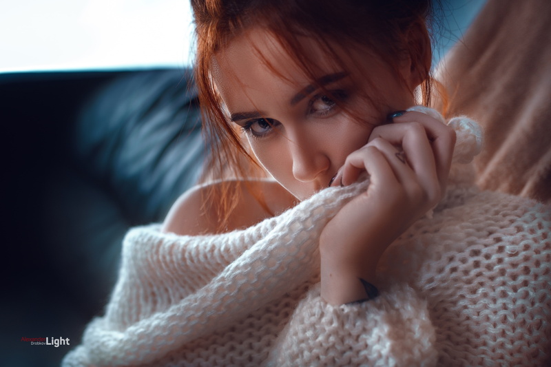 4K, Elvira Pozdnysheva, look, portrait, face, hand, Alexander Drobkov-Light, sweater