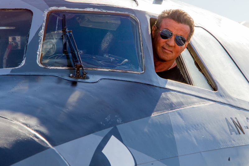 actor, happiness, people Traveling, stallone, pilot, young Adult, fashion, old-fashioned, mid adult, people, males, travel, mature men, mode of transportation