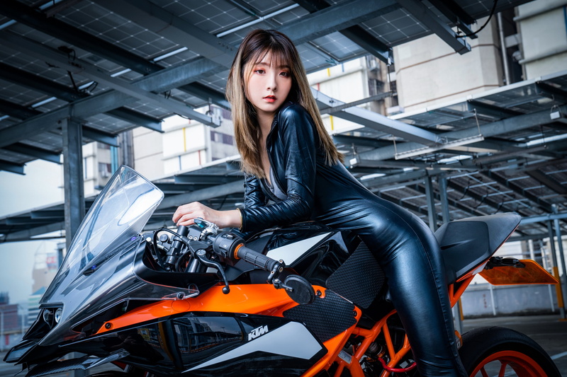 Asian, motorcycle, women with motorcycles, women, parted lips, brunette, catsuits, looking at viewer, bangs, model, 4K, leather clothing