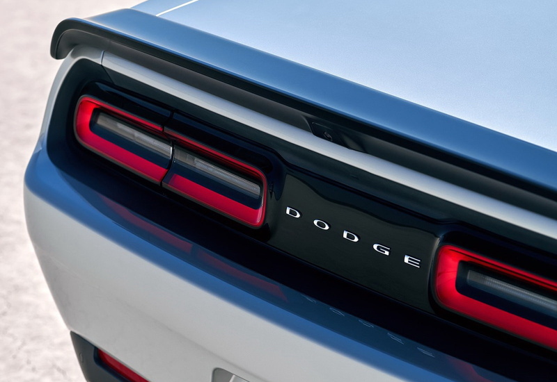 720P, car, red, challenger, nature, travel, transportation, modern, retro styled, day, motor vehicle, outdoors, srt, technology, communication, tail light