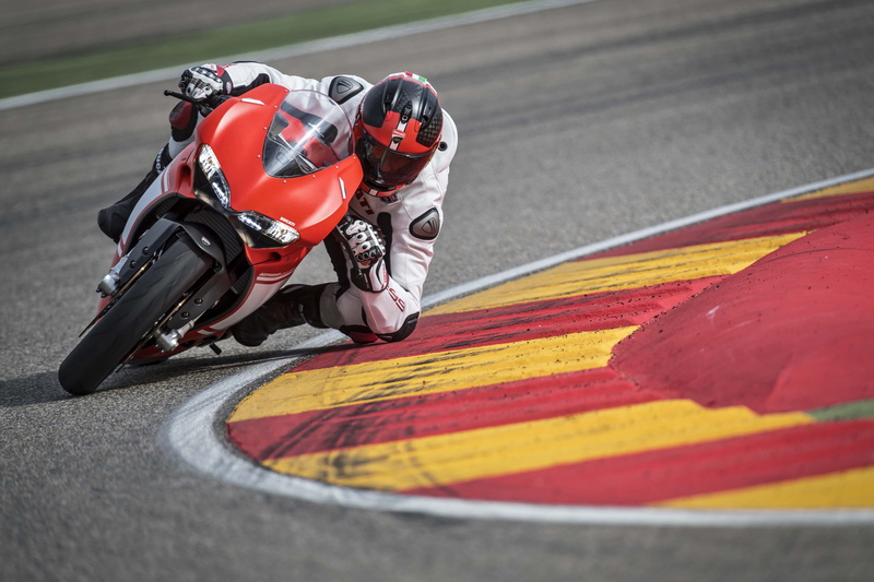 2017, Race track, track, Ducati 1299 Superleggera, 4K, 4K, racing, white, bike, red, sport