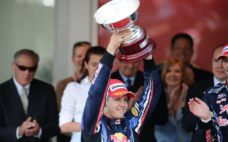 young adult, women, young men, males, crowd, men, people, black, red, sebastian vettel, s, focus on foreground, child, vettel, Formula 1, 720P, group of people