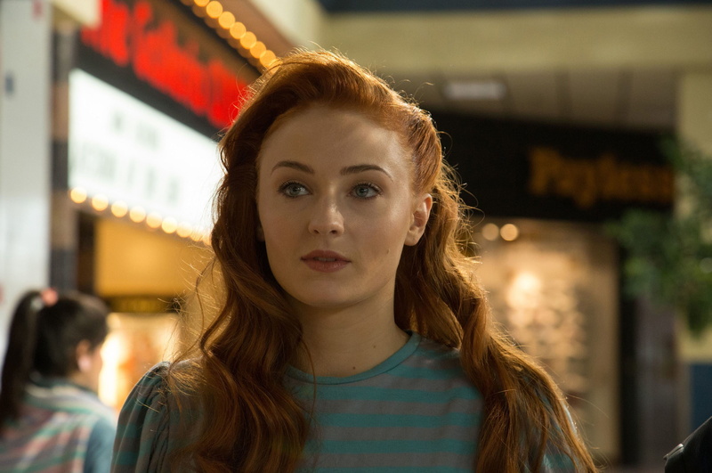 Sophie Turner, top, 2K, neck, crew, Jean Grey, striped, woman, photography, Apocalypse, selective, teal, X-Men, wearing, focus