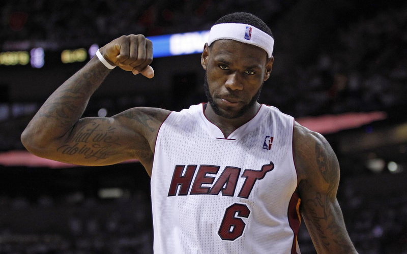 athlete, confidence, one Man Only, men, lebron james, playing, sports Clothing, stadium, young Adult, american Culture, nba, muscular Build, lifestyles