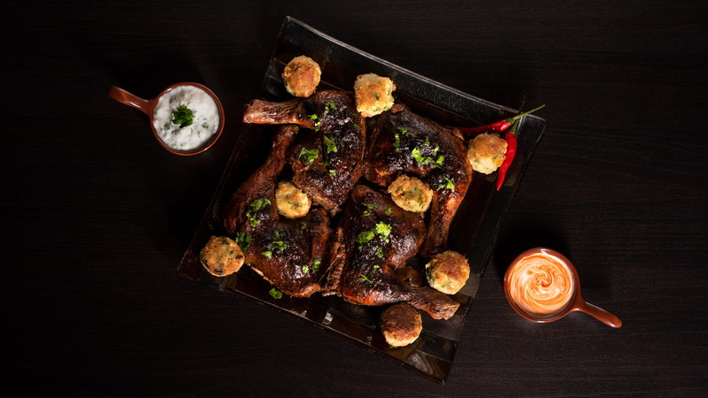 tasty, rib, spice, eat, healthy eating, no people, wood - material, herb, citrus fruit, indoors, chicken, high angle view, dinner, meal, barbecue, chicken legs